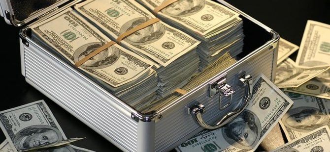 Transfere 5,44 milyar dolar harcandı