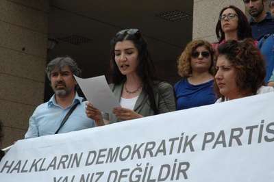 Avukatlardan Cumhurbaşkanı ve Başbakan hakkında suç duyurusu