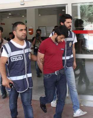 Şanlıurfa'da evden hırsızlığa 2 gözaltı