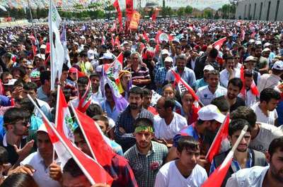 Demirtaş: Ne dışarıdan, ne içeriden, AKP'yi desteklemeyeceğiz