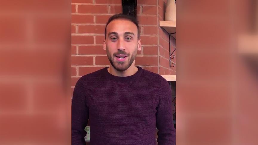 Cenk Tosun'dan Mehmetçiğe selam