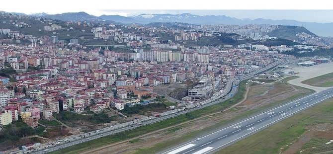 Havalimanı acil iniş için kapatıldı
