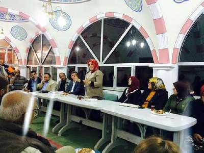Düzce'de 'camide siyasete' tepki (2)