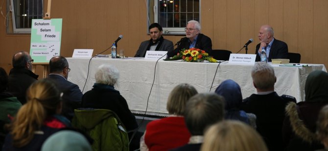 Müslüman ve Hristiyanlardan camide birlik mesajı