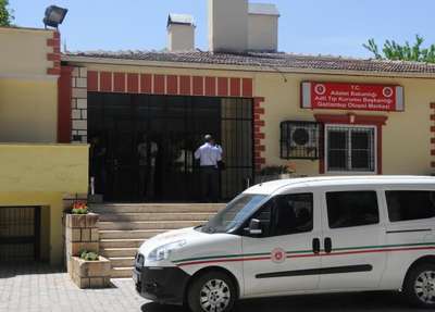 Serinlemek için gölete giren genç boğuldu