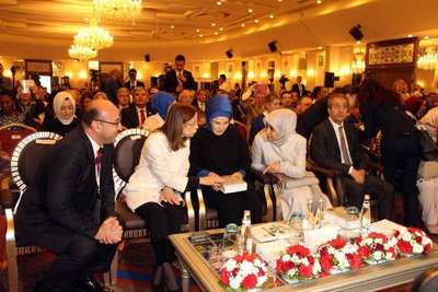 Emine Erdoğan: Sağlık sorunlarını halletmeden Türkiye'yi kalkındıramayız