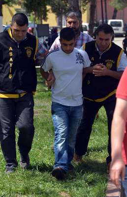Bira parasını ödemeyip bıçakladığı büfeci tarafından öldürüldü