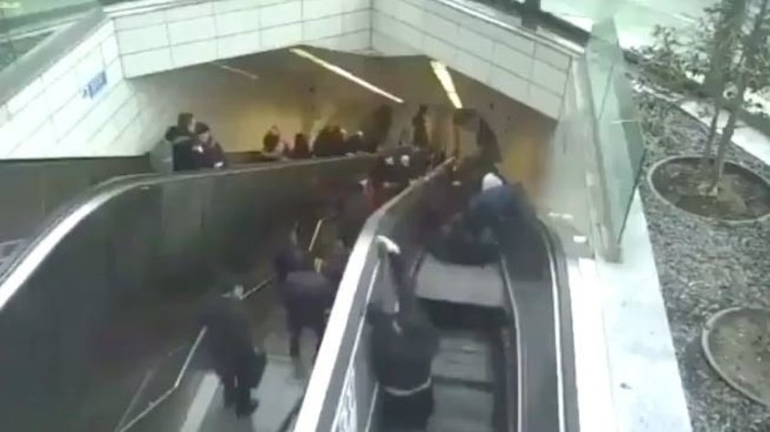Yürüyen merdivenin çökme anı