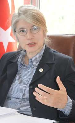 Emine Ülker Tarhan: "CHP, AKP'nin tıpkısının aynısı"