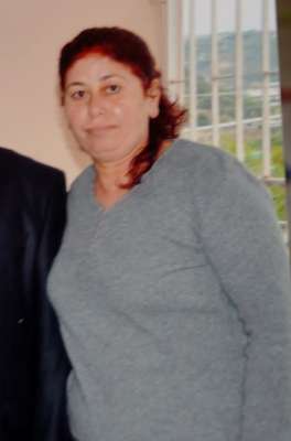Yürüyüş yapan kadına çarpıp ölümüne neden olan sürücü aranıyor