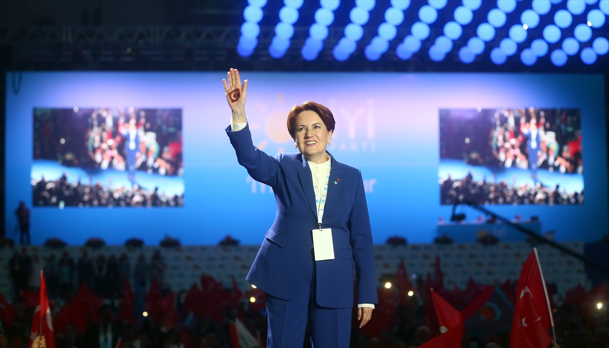 İYİ Parti 1. Olağanüstü Kurultayı başladı