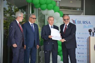 Arınç, Bursa’da hastane açtı
