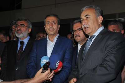 Ak Parti milletvekili adayına bıçaklı saldırı (2)