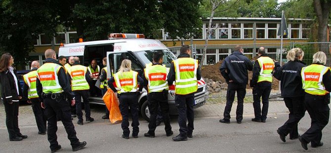 Berlin'de 10 bin kişi tahliye edildi