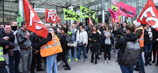 'Otel rezervasyonları ve uçuşlar iptal edildi'