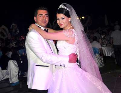 Nikah masasındaki komiser: Şu an evlenmek üzereyim merkez