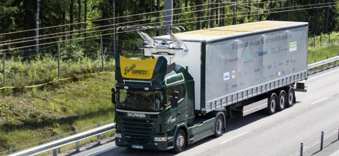 Dünyanın ilk elektrikli yolu açıldı