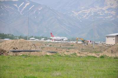 Yüksekova Havaalanı'nda açılış öncesi son rötuşlar