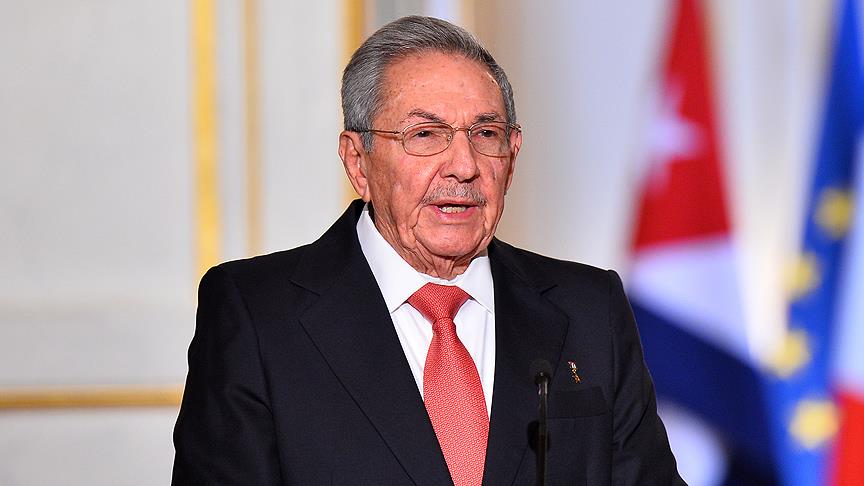 Küba'da Castro devri sona eriyor