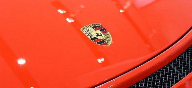 Porsche'de polis araması
