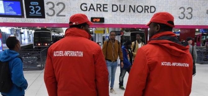 Fransa’da toplu taşıma çalışanları greve gitti