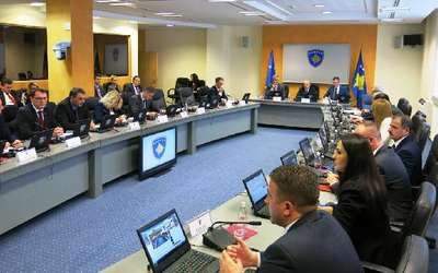 Kosova Hükümeti, Kosova Ordusunun kurulması için Anayasal değişliklere onay verdi