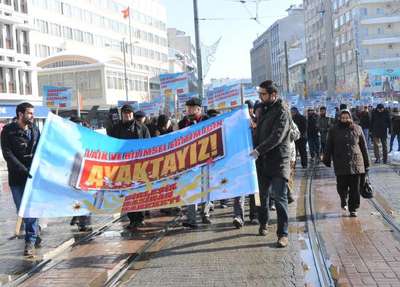 Eskişehir'de 300 kişi, 'laik, bilimsel eğitim' için yürüdü