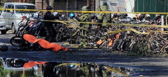 3 kiliseye bombalı saldırı: 9 ölü, 40 yaralı