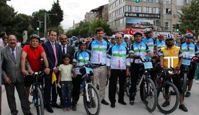 Bisikletliler Salda Gölü için buluştu