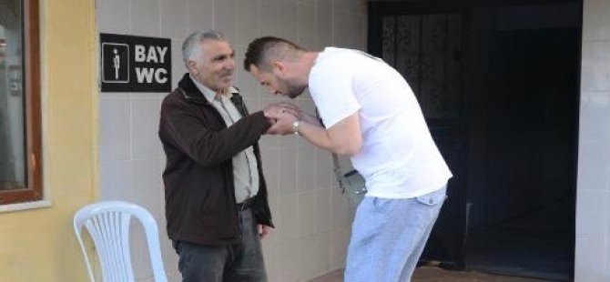 Gurbetçinin kaybolan parasını teslim etti