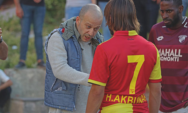 Göztepe yeni formalarını 'Çukur'da tanıttı