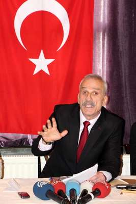 Denizer'i öldüren Cengiz Balık, cezaevinden izinli çıkıp basın toplantısı yaptı