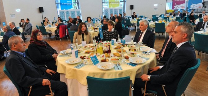 Müslüman, Katolik, Protestan ve Yahudiler iftarda buluştu