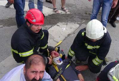 Cuma namazında dönen 6 liseli kazada yaralandı