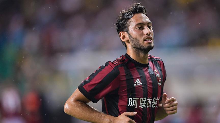 Çalhanoğlu Milan'a galibiyeti getirdi
