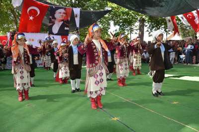 53'üncü Mut Kayısı Festivali başladı