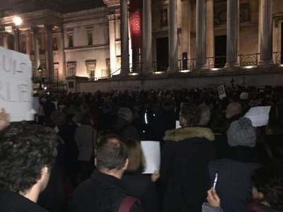 PARİS KATLİAMI LONDRA'DA PROTESTO EDİLDİ