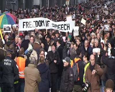 Fransa'daki saldırlar Brüksel'de de protesto edildi