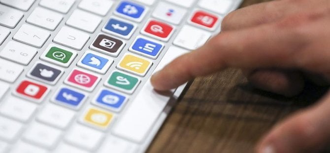 Facebook, Twitter ve WhatsApp kullanan vergi ödeyecek