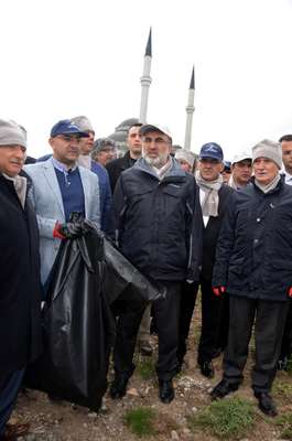Bakan Yıldız: HDP'nin seçim politikası diğerlerinden daha popülist (2)