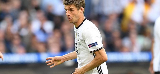 Müller'den Özil ve Gündoğan'a destek