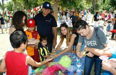Oyuncak şenliğinde 'tohum topu' heyecanı