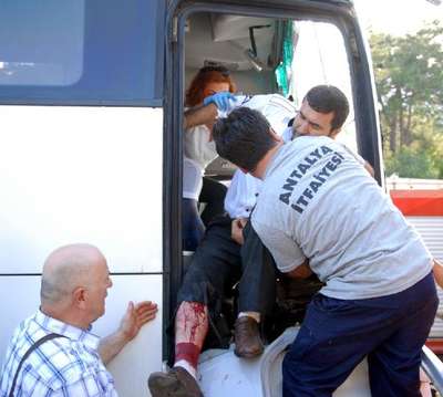 Personel servisi TIR’la çarpıştı: 17 yaralı