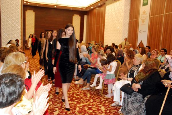 Hayvanlar için defile