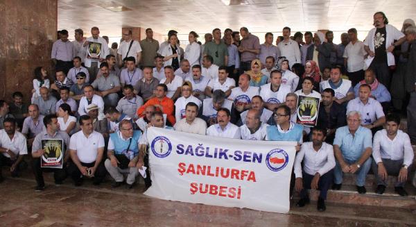 Şanlıurfa'da sağlıkçılardan protesto