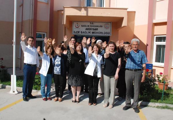 Manisa'da sağlıkçıların eylemi uzayınca hastalar tepki gösterdi