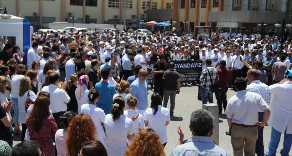 Gaziantep’te sağlıkçılar iş bıraktı