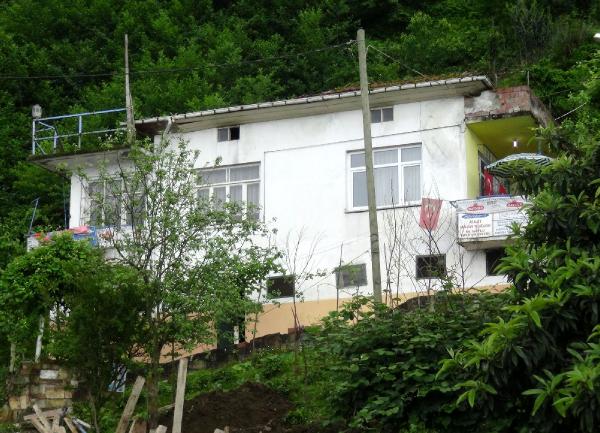 Yaşlı adamı yatağa bağladılar, bıçaklayarak öldürdüler (2)