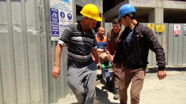 İskeleden düşen inşaat işçisi yaralandı