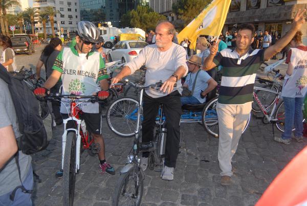 Gezi olaylarının 2'nci yıldönümünde İzmir'de protesto eylemi